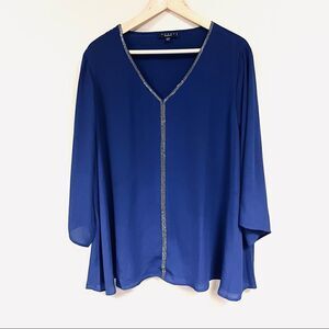 👠Grace Woman royal blue top with sequined accent 22/24